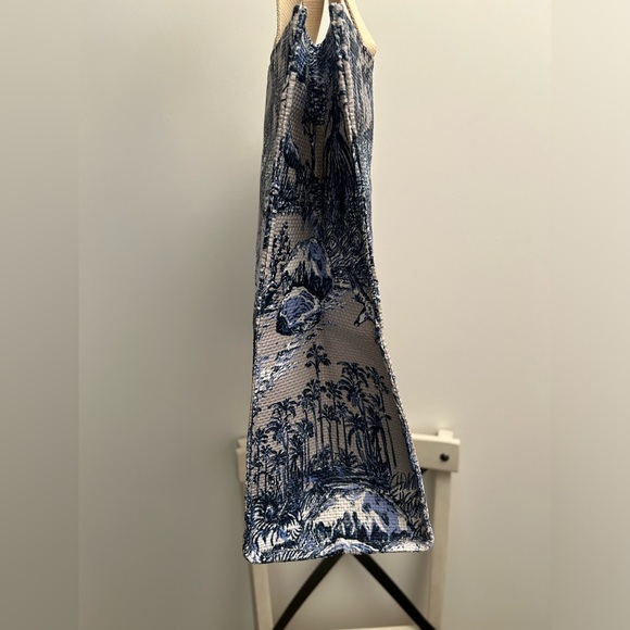 Dior Beauty VIP Around Tote - Picture 2 of 10